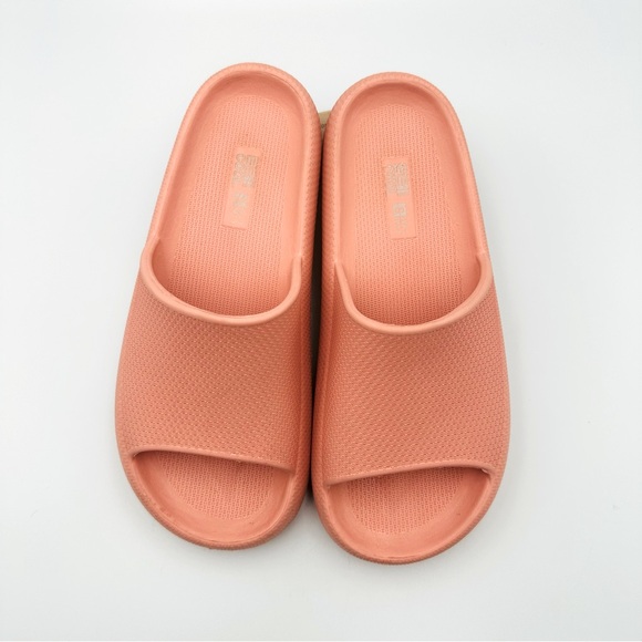 32 Degrees Cool Slide Peach Pink Color Sz Small W 6-7 M 4-5 Preowned GUC - Picture 1 of 8